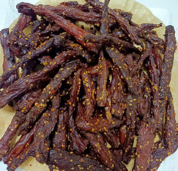 辣够劲的自制猪肉干越嚼越上头爱游戏入口一口沦陷贵州味！麻